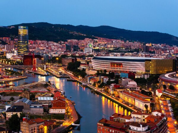 País Vasco: cultura, paisajes y sabores del norte de España.