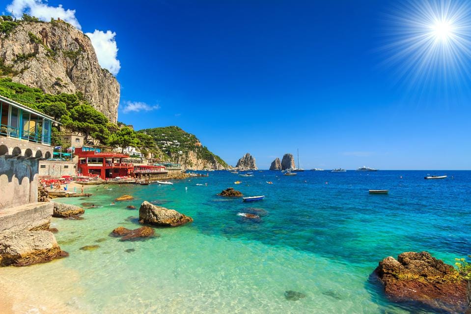 Guía definitiva de las mejores playas del Mediterráneo español.